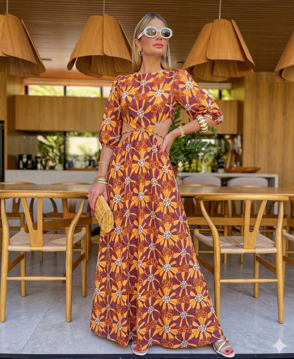 Vestido laranja comprido