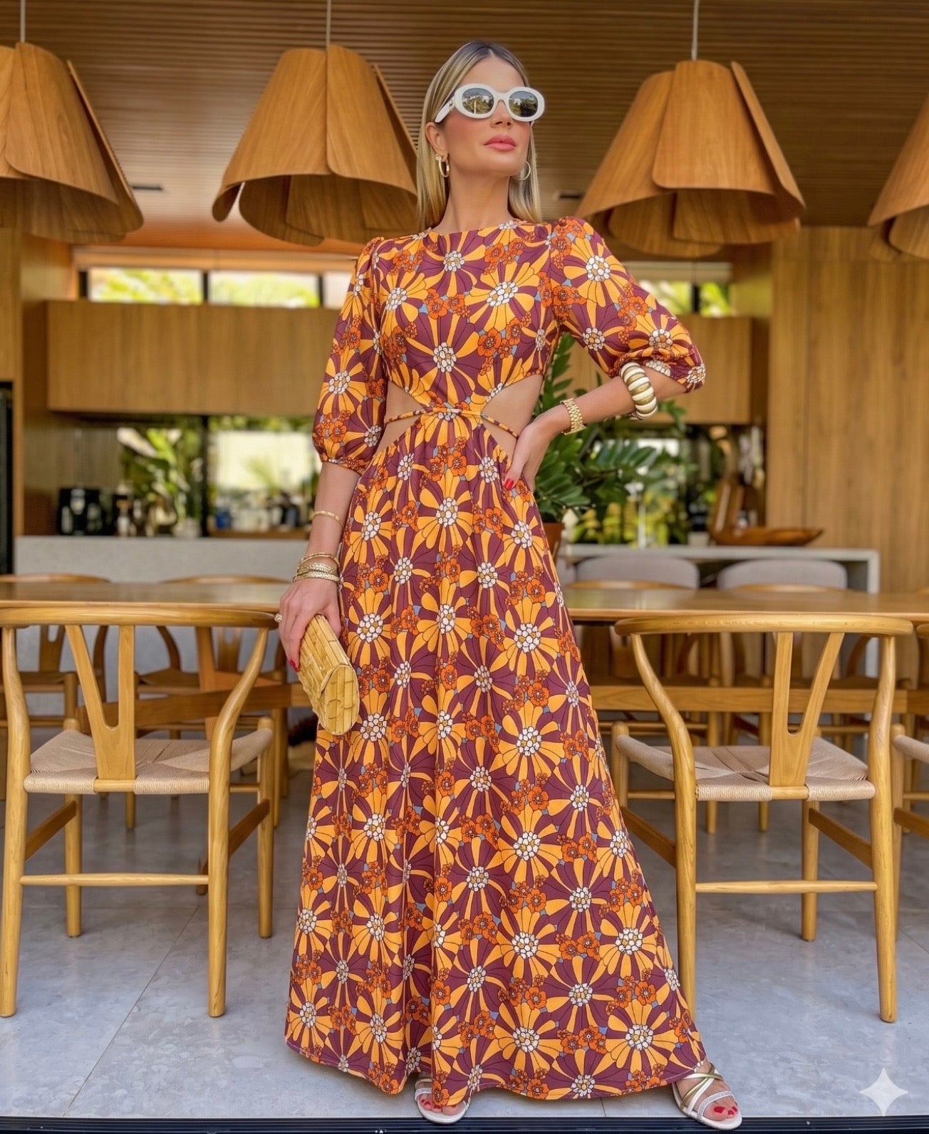 Vestido laranja comprido