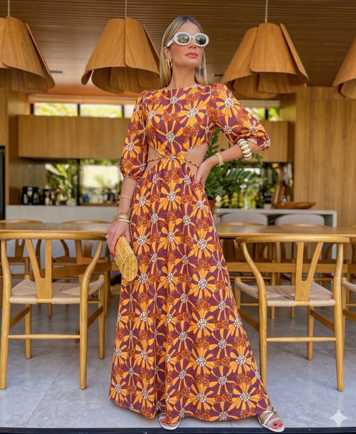 Vestido laranja comprido